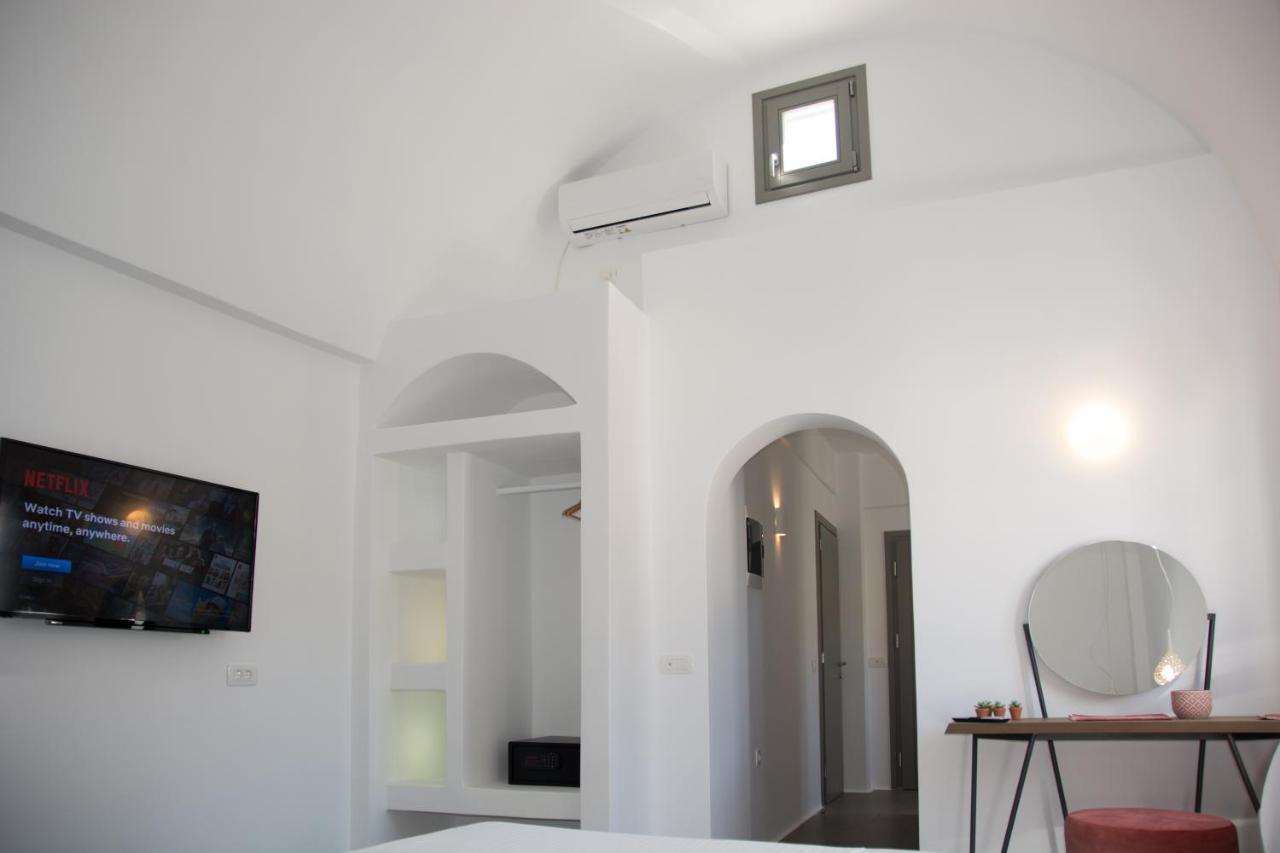 Amphitrite Suites Santorini Vothon ภายนอก รูปภาพ