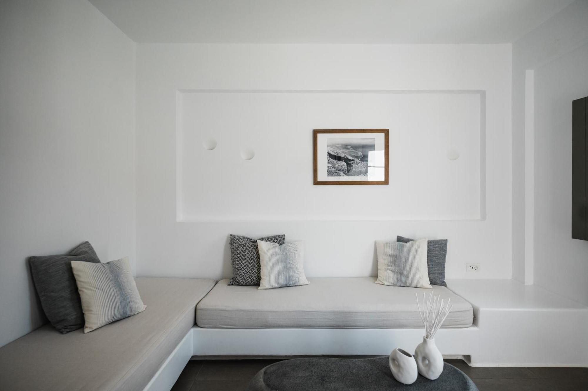 Amphitrite Suites Santorini Vothon ภายนอก รูปภาพ
