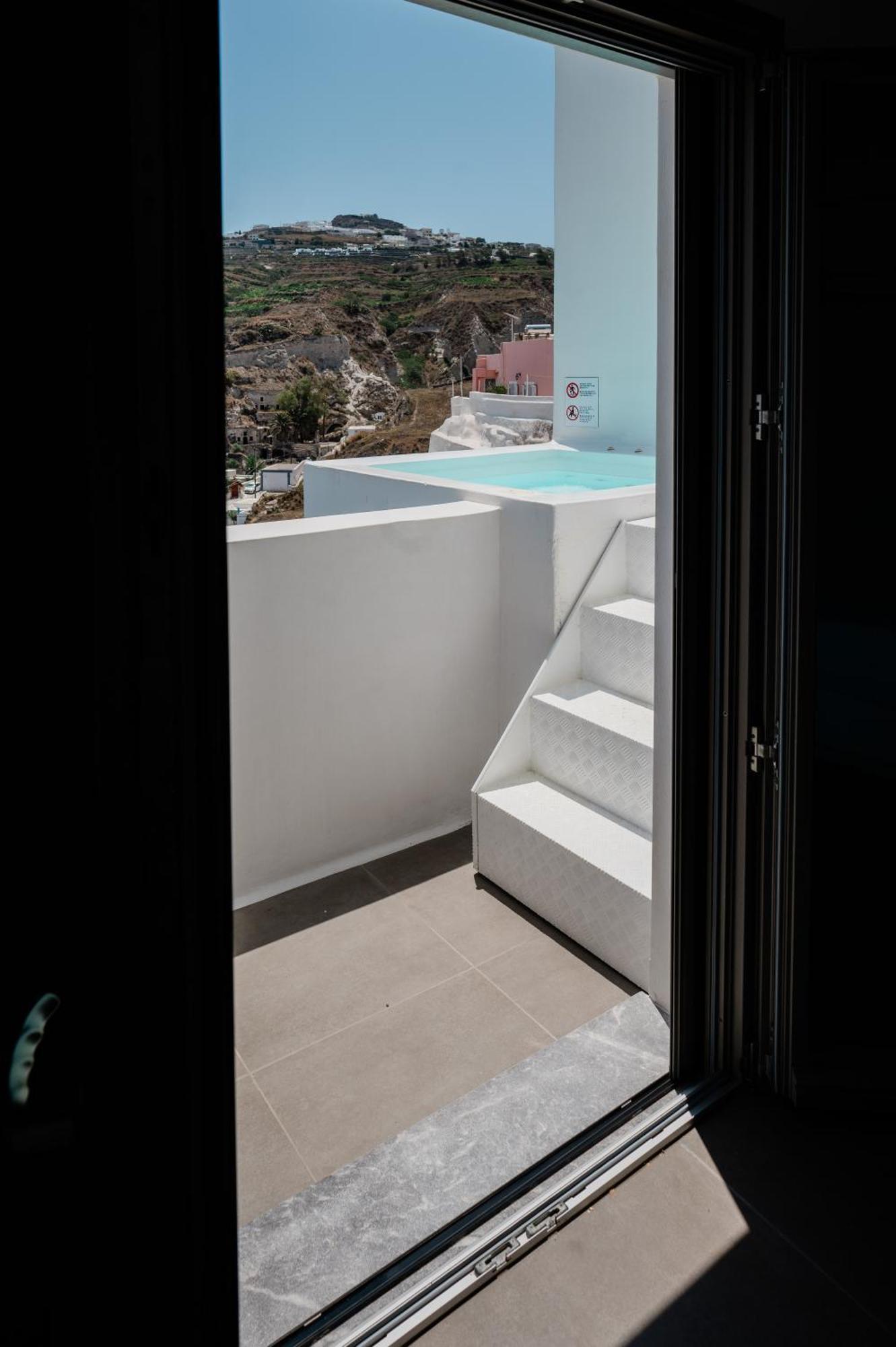Amphitrite Suites Santorini Vothon ภายนอก รูปภาพ