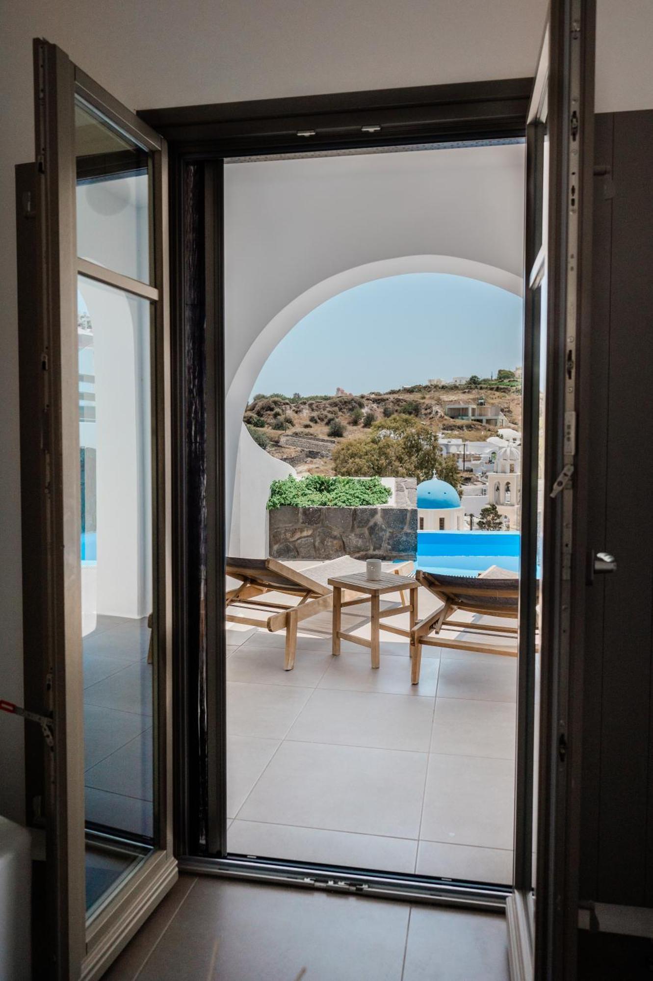 Amphitrite Suites Santorini Vothon ภายนอก รูปภาพ
