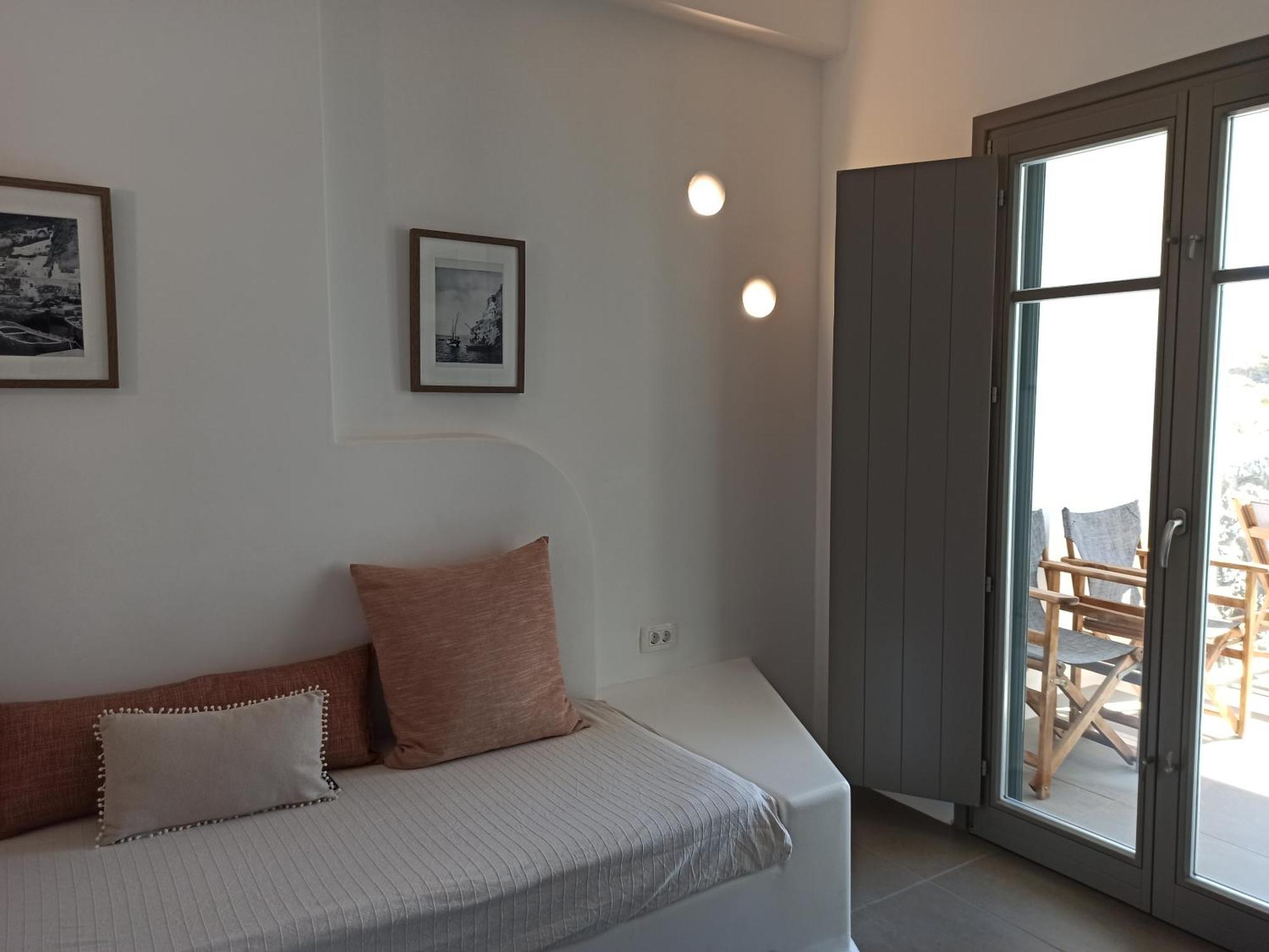 Amphitrite Suites Santorini Vothon ภายนอก รูปภาพ