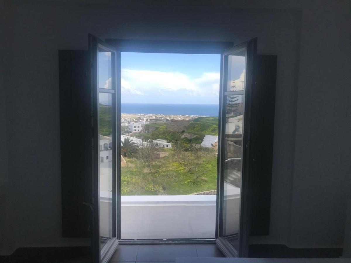 Amphitrite Suites Santorini Vothon ภายนอก รูปภาพ